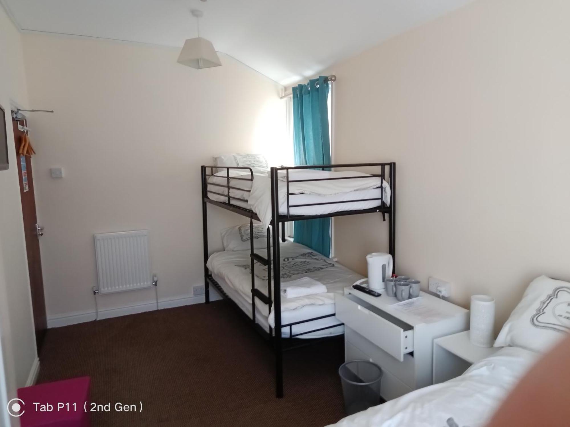 Devon Guest House — Фото 1